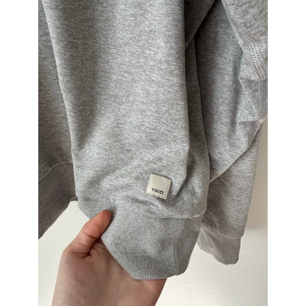 Vuori L Long-Sleeve Halo Crew - Women's in Gray - Picture 3 of 5